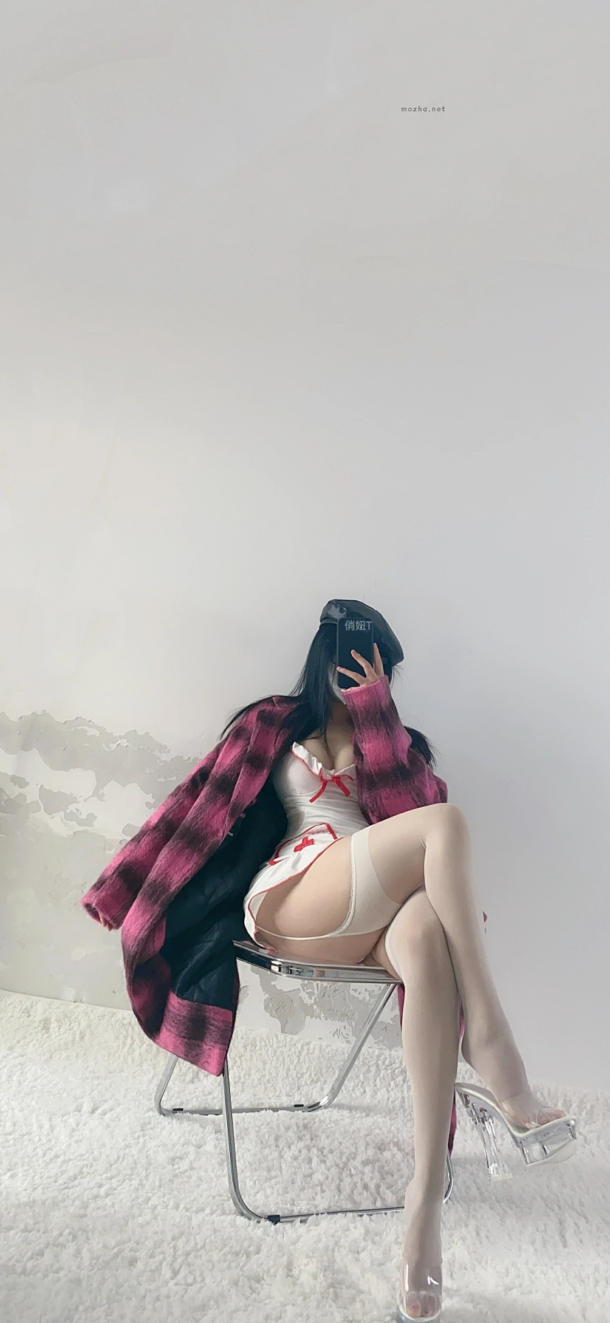 俏妞qiaoniuTT – 护士装白色吊带【16P】